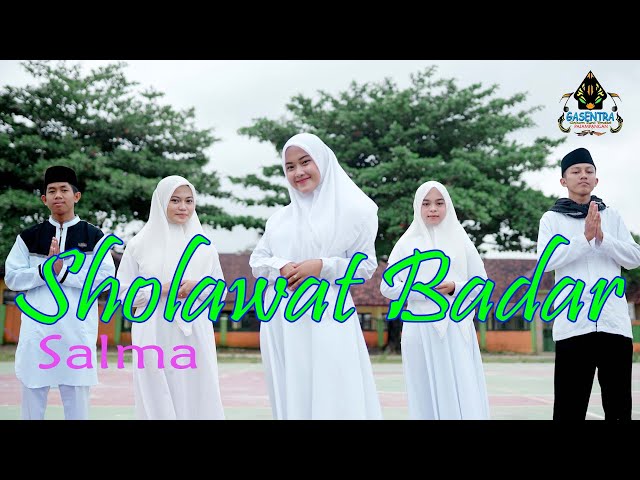 SHOLAWAT BADAR (New Version) - SALMA feat. Revina, Alisa Sahril, Agung (Official Music Video) class=