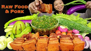 Juicy & Crispy Fried Pork With Raw veggies Thai Style🤤 Pork / Raw Food Mukbang, Eating Show