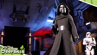 Kylo Ren Leaves Star Wars Galaxys Edge - Disneyland Resort 🇺🇸