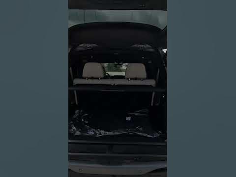 2024 BMW X7 Cargo Space Details - YouTube