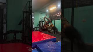 kesa lga mera stand 🧍‍♀️ #fitness #stand #flip #rollsroyce
