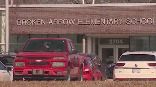 Board to vote on closing two Lawrence elementary schools