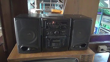 Sanyo Audio Cassette Deck, Diamant 243 TV and Terminator 2 Ending Man BS 500 AS game console