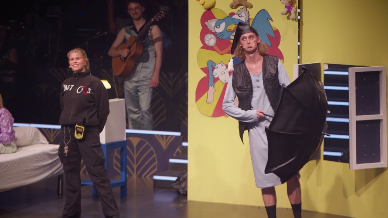 Medicinerrevyen 2025 - Når man åbner en dør, så lukker en G4S vagt et vindue