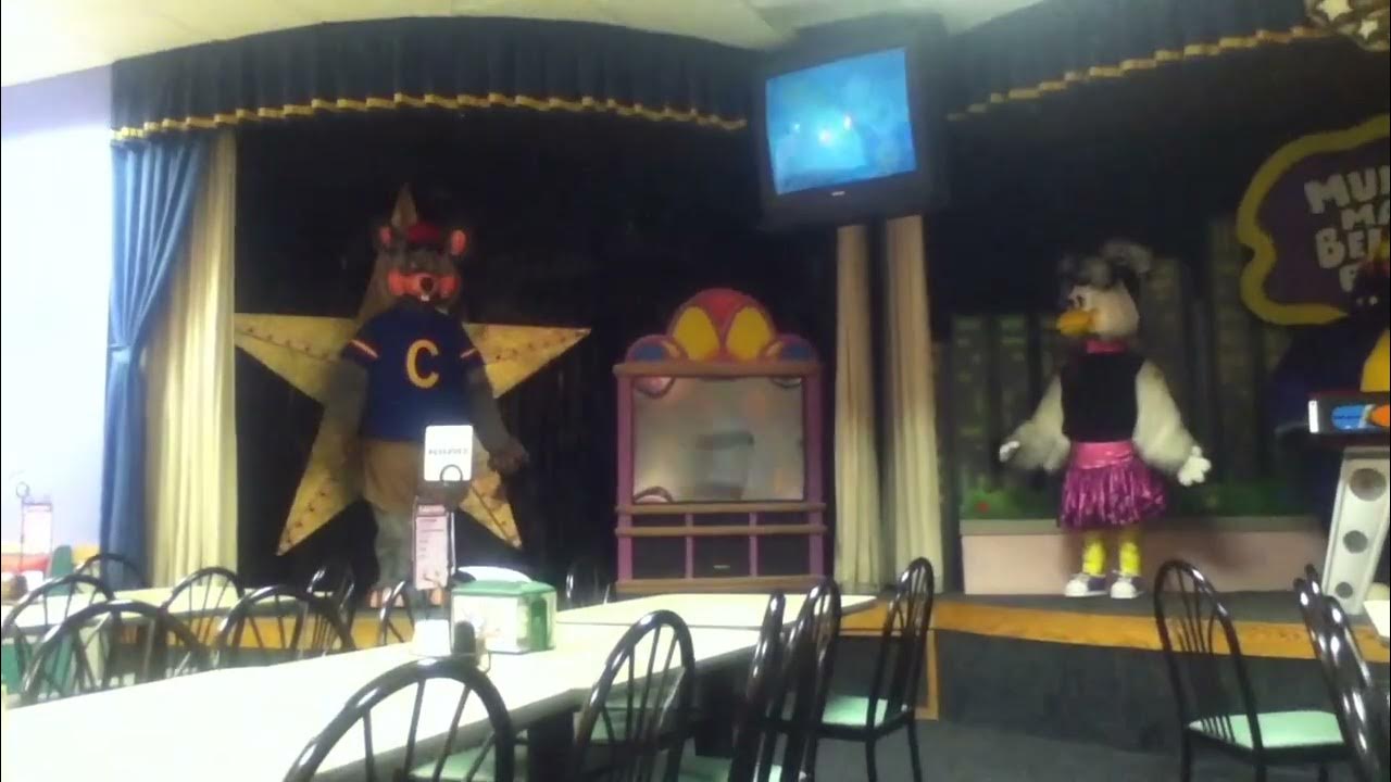 Chuck E Cheese Fargo, ND Fall 2014 [Best Song Ever] YouTube