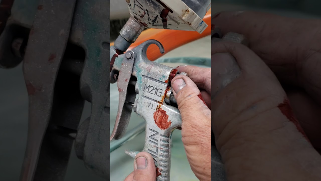 Spraying a Sienna Burst on an ash Stratocaster