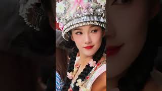 A close-up shot, absolutely stunning, so cute! #SongchengShujie #EthnicStyleOutfit