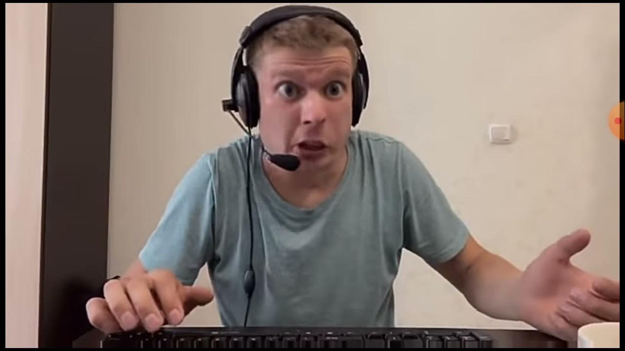 Batek official петрович. Викторович батек. Викторович блоггер батя. Рутуб батек. Рутуб батек.