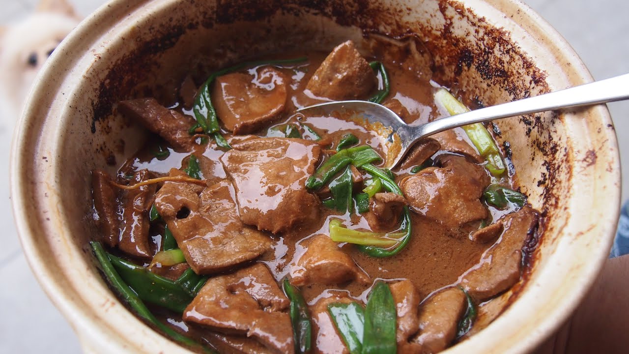 Claypot Pig Liver with Ginger & Spring Onion 