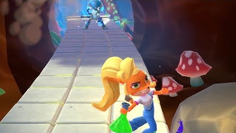 Crash Bandicoot: On The Run! Frosty Ant Drone Defeated (No Commentary)