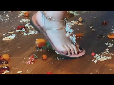 New video Giantess crush contact me elisebig1992@gmail.com