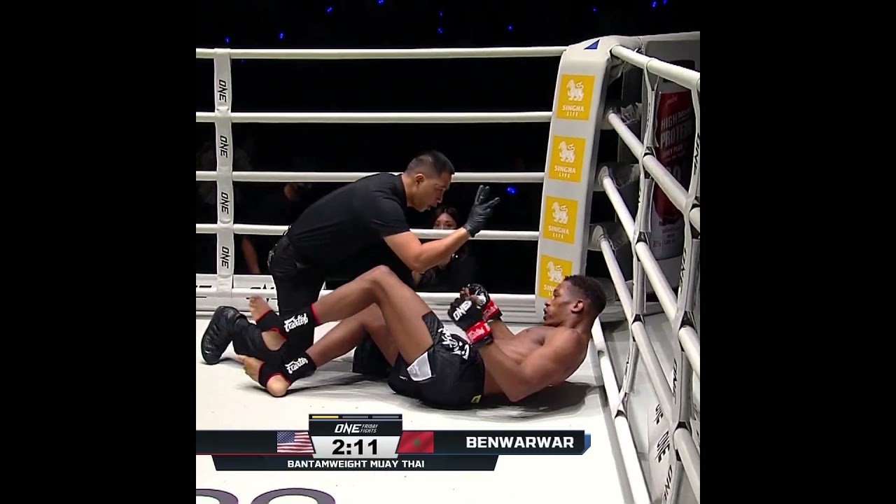 CLEAN KO 😵 Adam Benwarwar flattens Kendu Irving in 52 seconds!