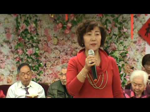 《阳光路上》演唱者 张怡