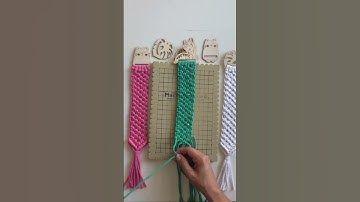 Macrame bookmark 🔖 #macrame #macrametutorial #bookmark #diy #booklover #diymacrame #craft #livros