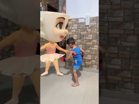 عز ضرب باليرينا كابتشينا بوكس 