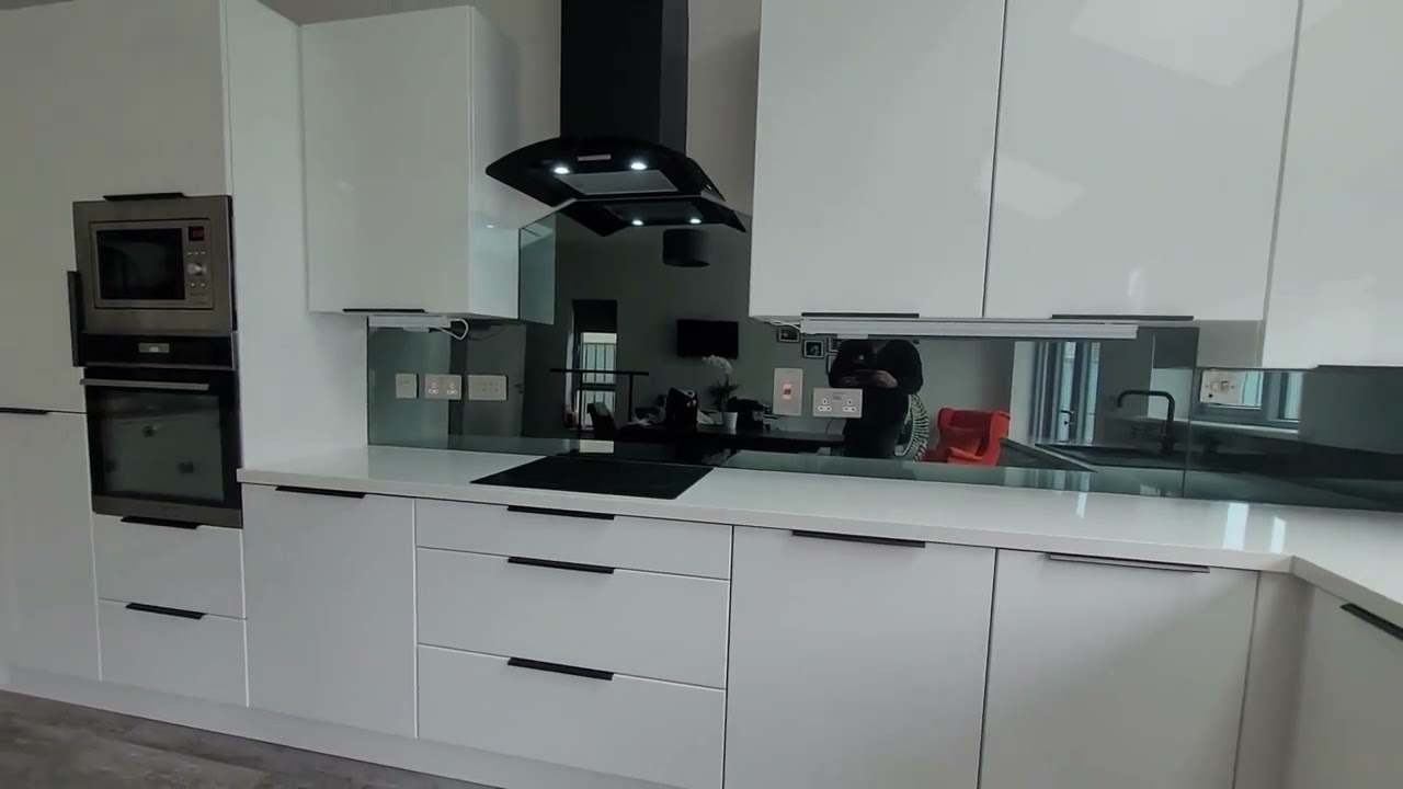 Tinted grey mirror glass splashback 6 mm heat resisnstant