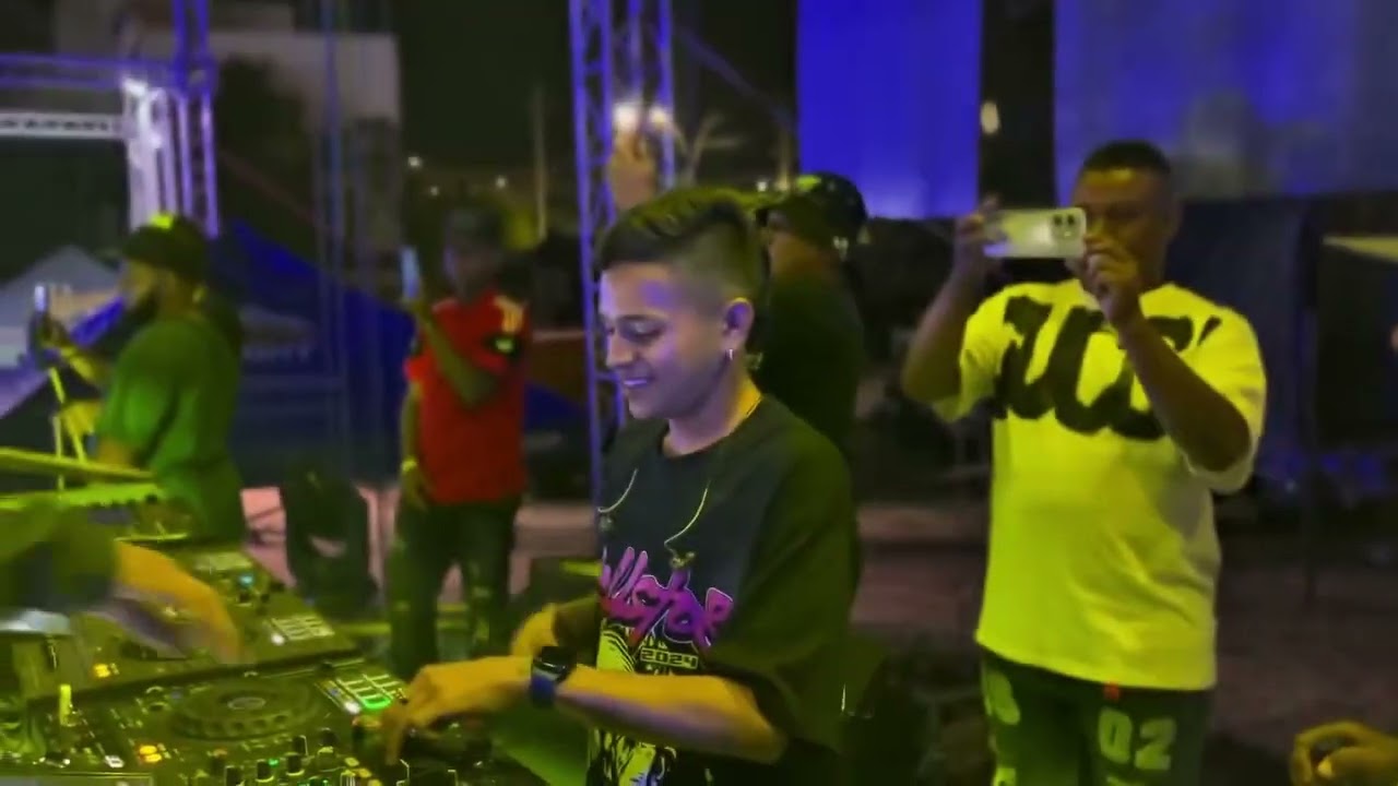 PRESENTACIÓN DE DJ MENOR EN EL SKORPION 