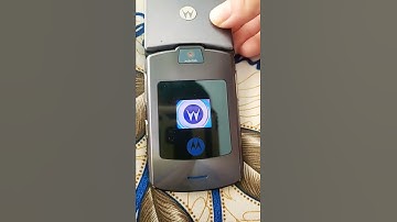 Motorola razr v3i startup/shutdown (external display, with flip open, 1.1)