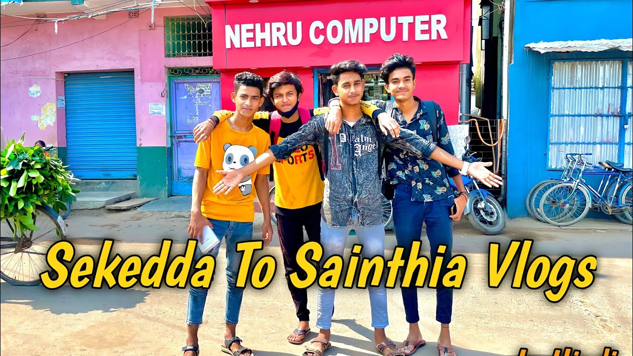 ₹150 Mein Sikhane Ko Milta Hai Computer || Hamara Gaon Ka Tuta Hua ...