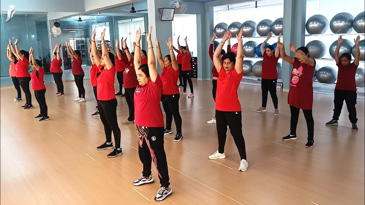 Best Morning Streching Video | Fit Queens