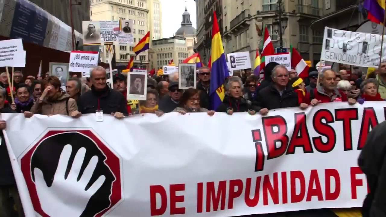 Marcha estatal por la Memoria histórica ¡Basta! de impunidad franquista -  YouTube