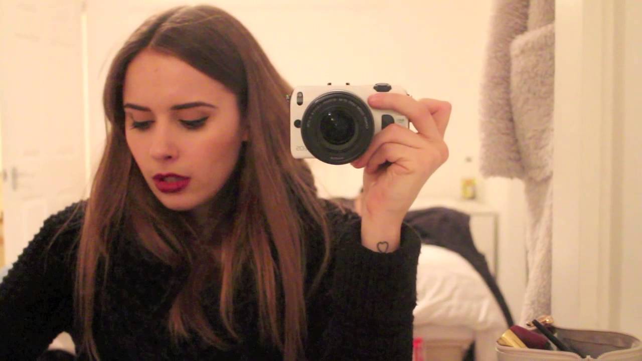 VLOGMAS DAY TWO: Shopping & Birthdays | Hello October