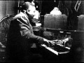 Capture de la vidéo Art Tatum Plays  I Got Rhythm (Solo,1940)