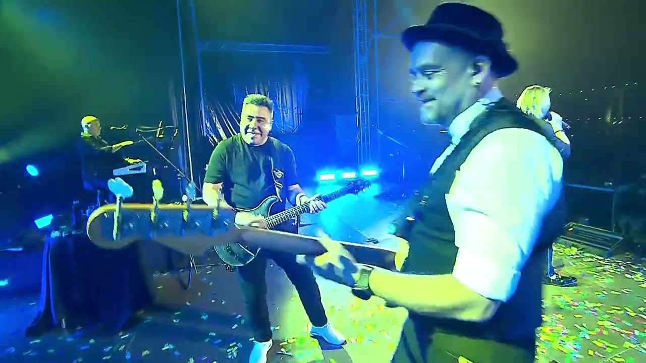 D.N.A - Agora Regressas (Ao Vivo na Afurada)