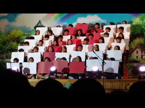 져 이번에 학예회로 카드섹션 했어욤!!! 심장이 벌릉벌릉 뛰는거 있쪄(≥∀≤)