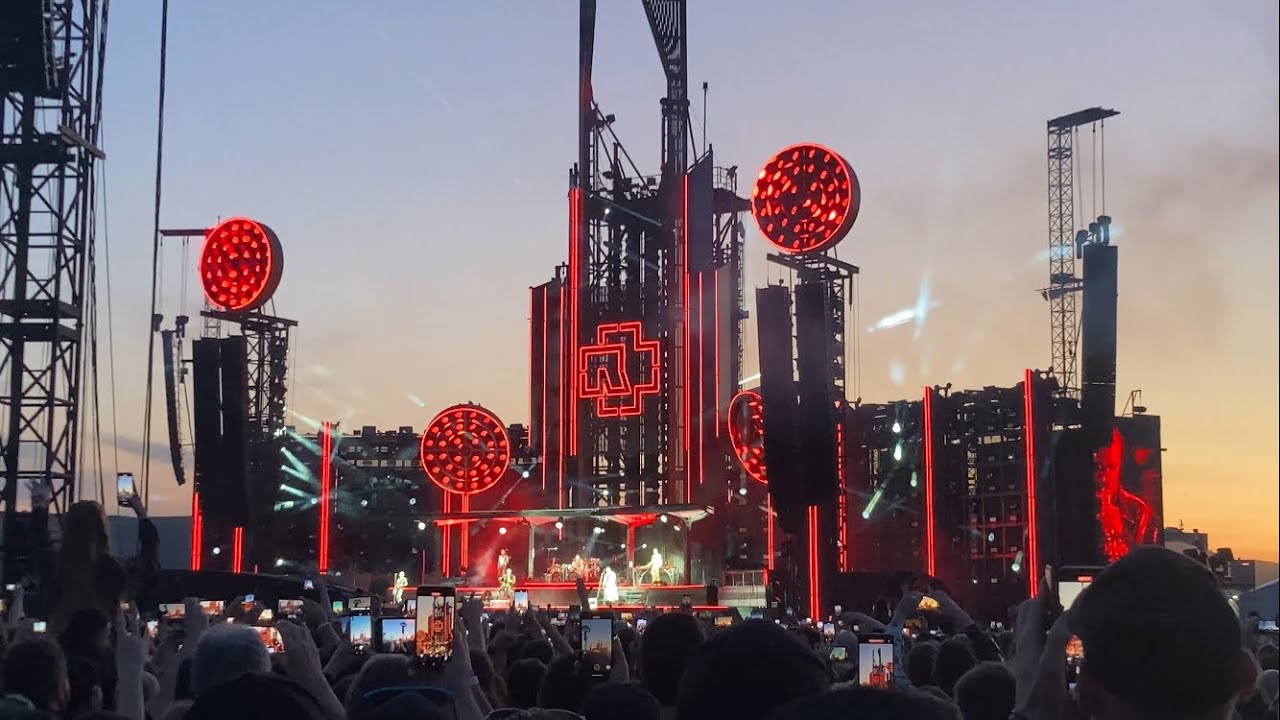 Rammstein - Deutschland / live Prague 2024 - YouTube