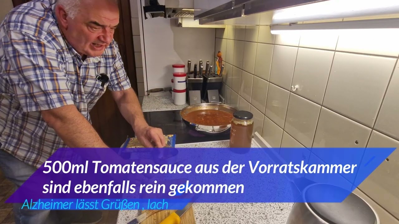 Tortellinisuppe mit Fleischbällchen