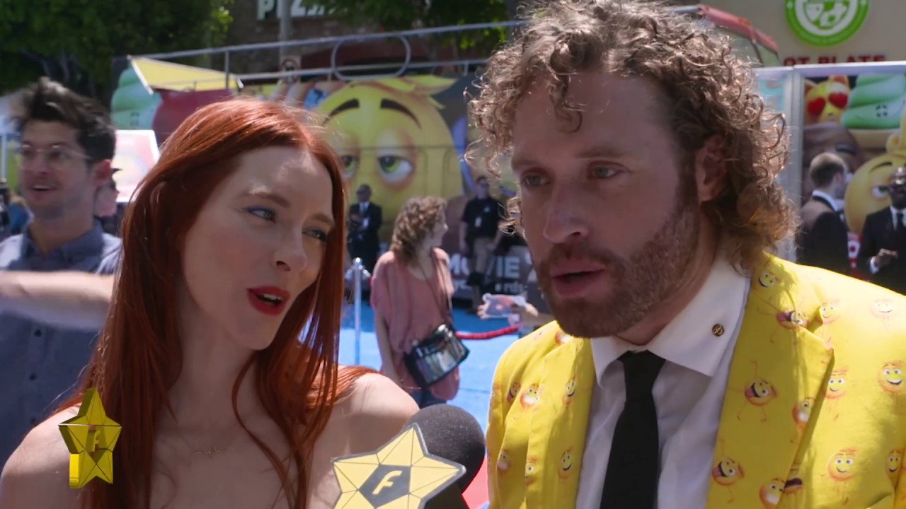 TJ Miller & James Corden's Hilarious Interview At Emoji Movie Premiere & BONUS EMOJIS!