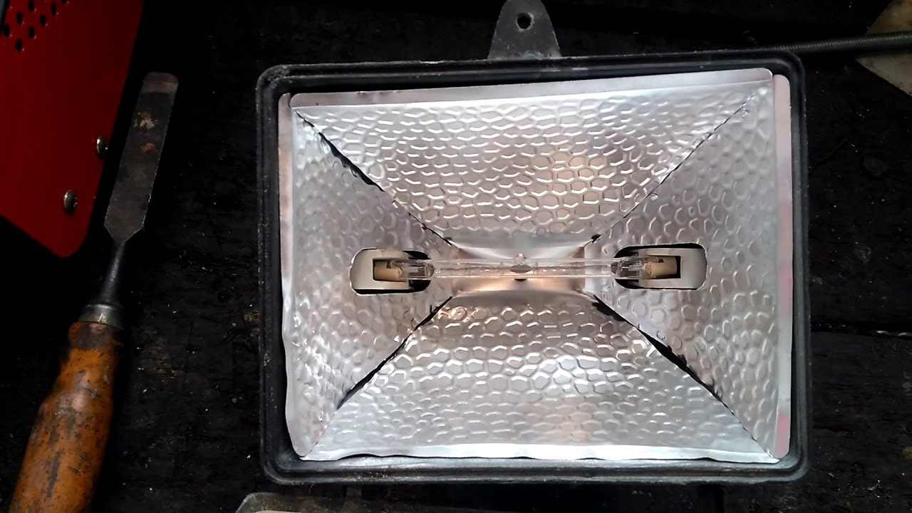 008-Ensinando a trocar lâmpada halógena palito