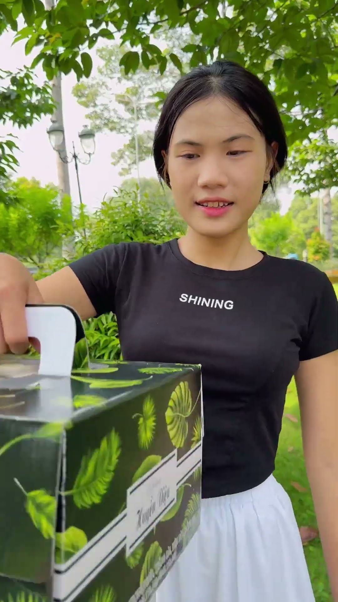 Đứa con nghèo làm chiếc bánh kem cho mẹ || Poor birthday cake #shorts