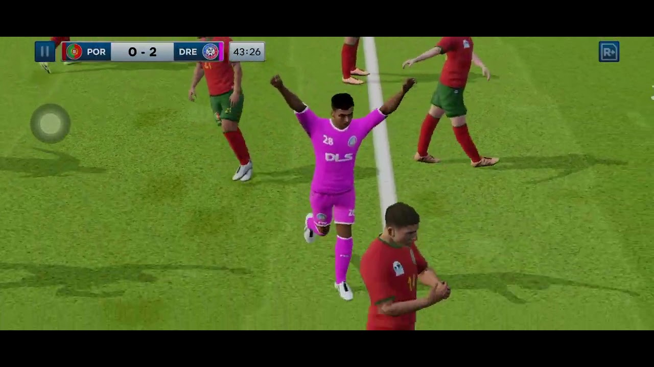 International Cup - Bán Kết: Bật mode hack đá phạt góc thành bàn đưa Dreams lên vị thế chưa từng có