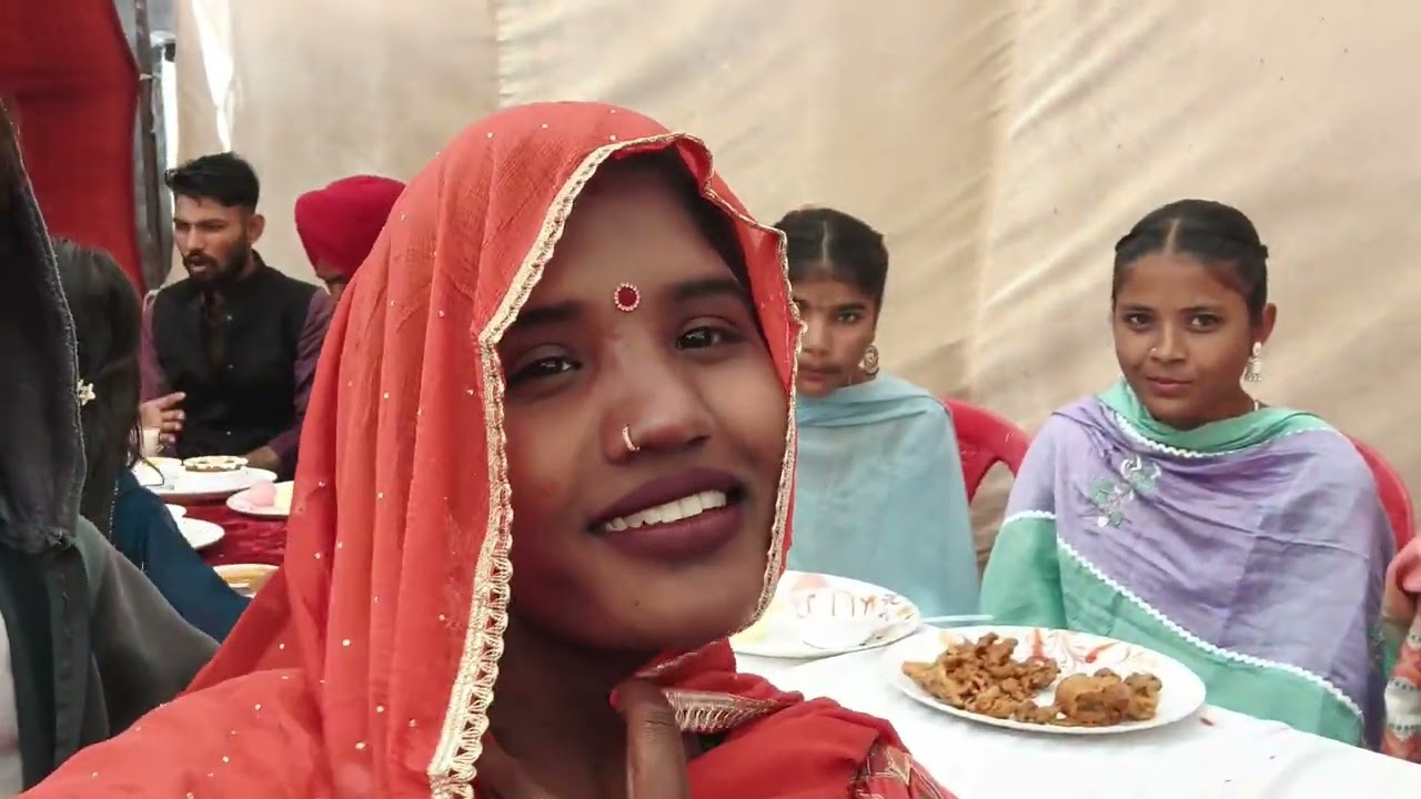 मैरिज पार्टी एंजॉय 