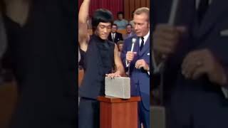 Bruce Lee Demonstrates Qigong Skills .