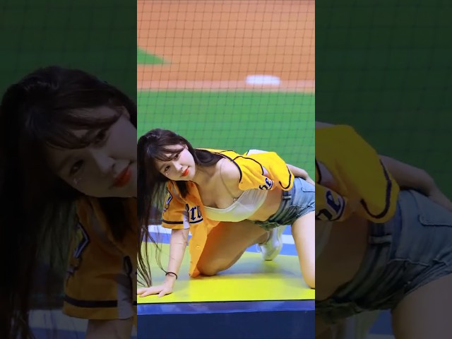 권은비 나와!!  crazy in love #shorts #김도아 #권은비 #치어리더 #crazyinlove