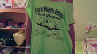 How to cut an over the shoulder t-shirt 