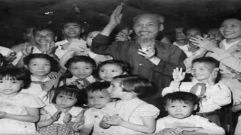 Video Bác Hồ với thiếu nhi