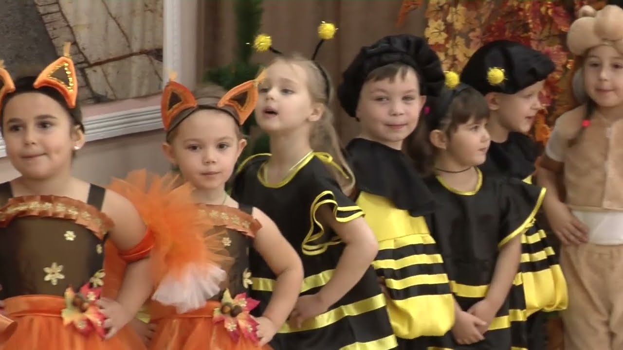 Свято осені «День народження білочки»