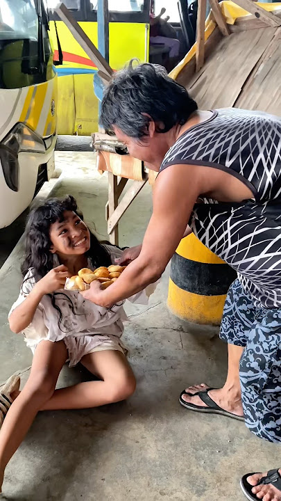 Homeless skio eat food grab it #respect #sad #subscribe