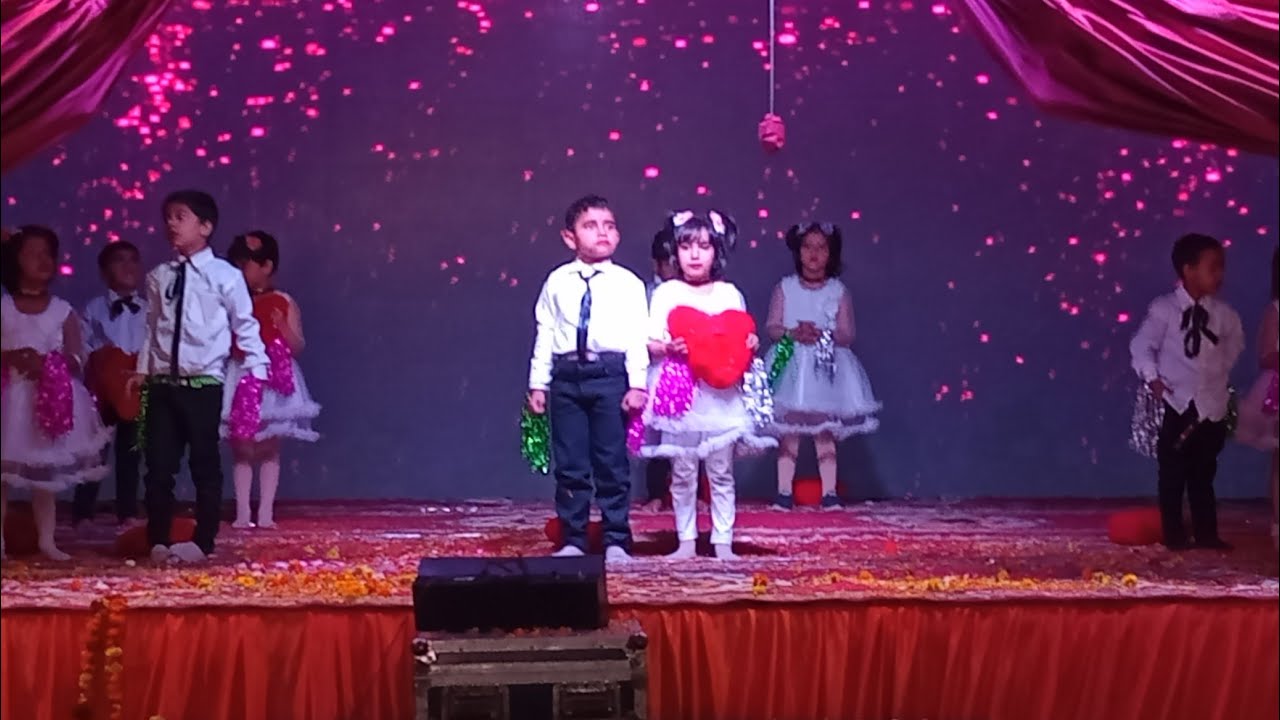 Aiza Dance Performance 💃 | LKG Kids Dance Performance in School Annual ...