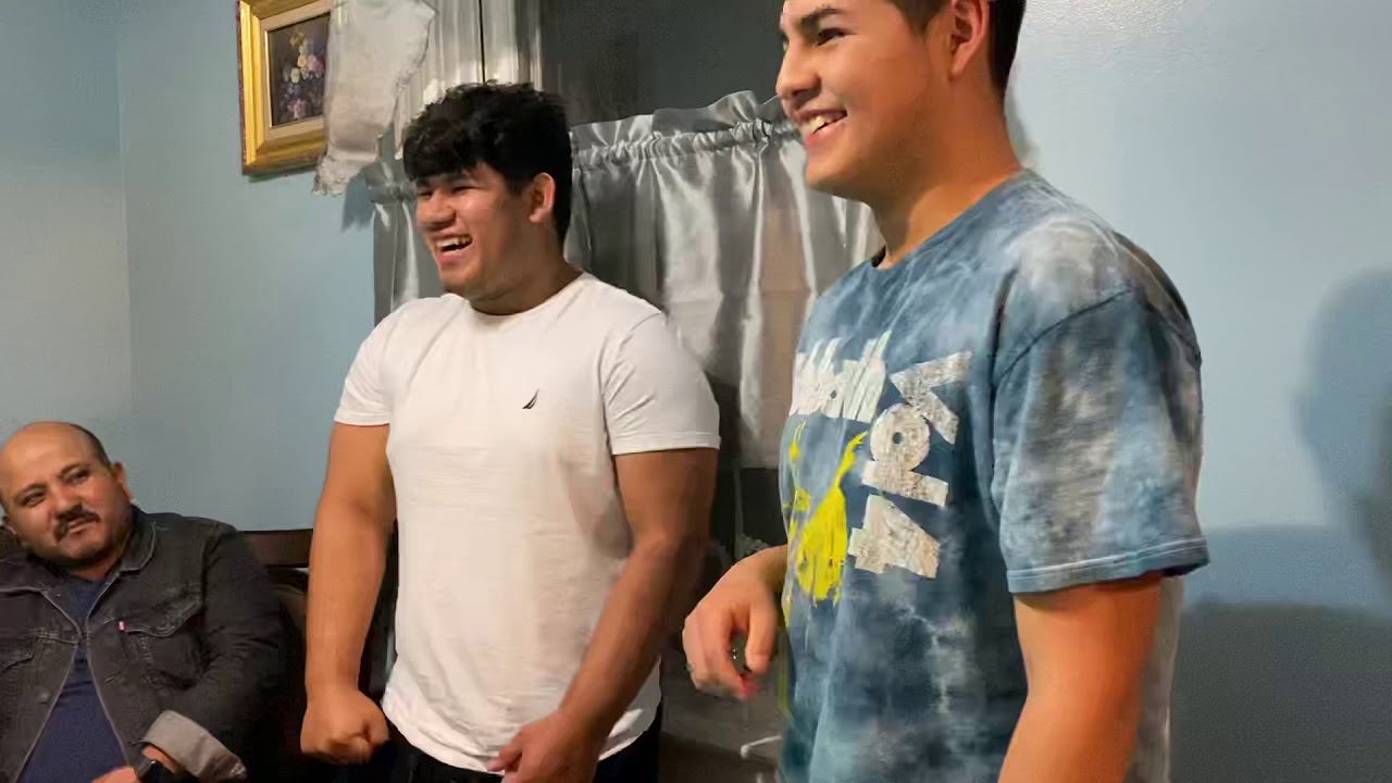 Alex y chino funny game