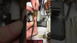 04 - Sargent assa abloy padlock with a Sargent LFIC construction core picked to control