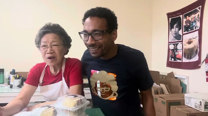 caramel pecan butter pound cake w/ nationwide shipping 🎙️ #mrsyongcam