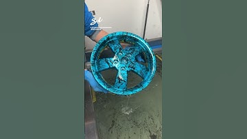 Turning plain into a masterpiece with hydro dipping!  🖌️💦 I 🎥: @Hydrodipping_  #wheels #cars