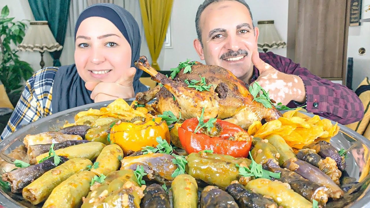 تحدى الدولمة🥘 العراقية مع الدجاج🐓 المشوى والعقاب بدون ايد