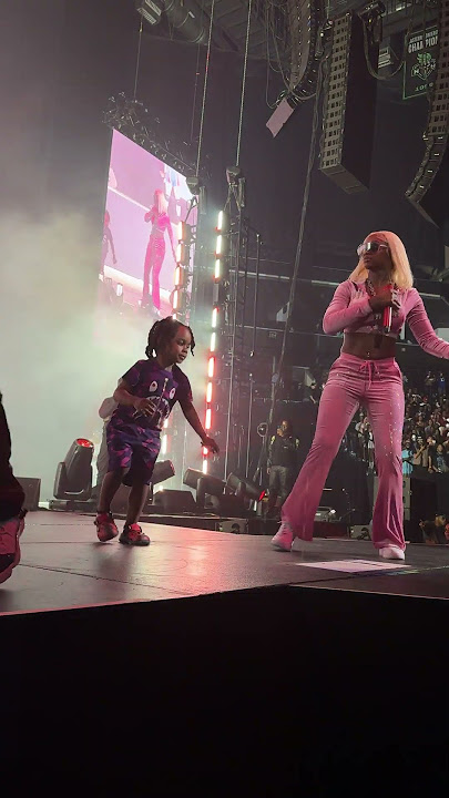 Sexyy Red and Her Son On Stage #sexyred #family #concert