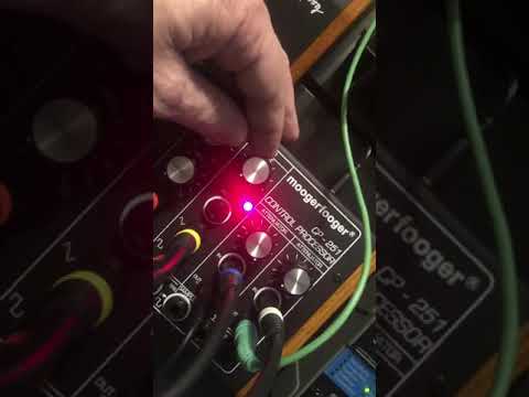 Moogerfoogers Modulation CP-251 MOOG Mother 32